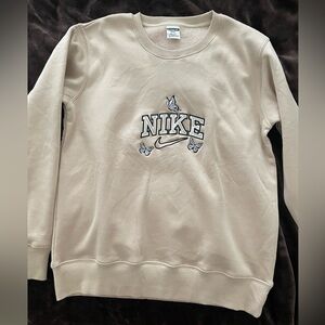 Nike Cream Women’s  Custom Sweatshirt. Never worn in excellent condition.